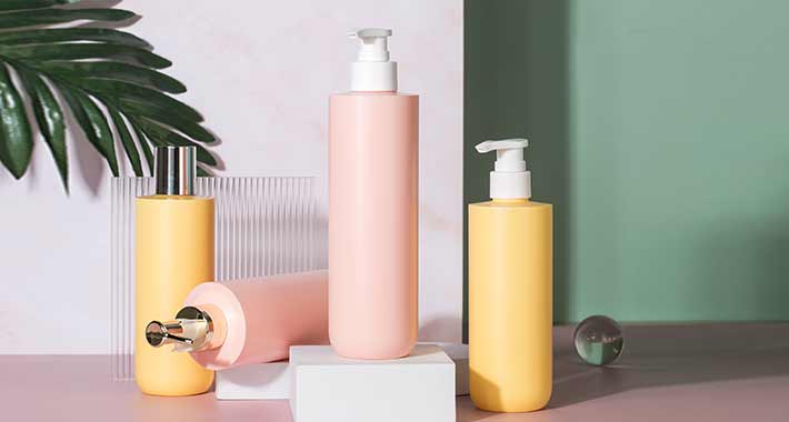 اتجاهات تغليف مستحضرات التجميل لعام 2026: كيف تمكّن الأنابيب البلاستيكية المعاد تدويرها والأنابيب أحادية المادة العلامات التجارية من تحقيق الحياد الكربوني